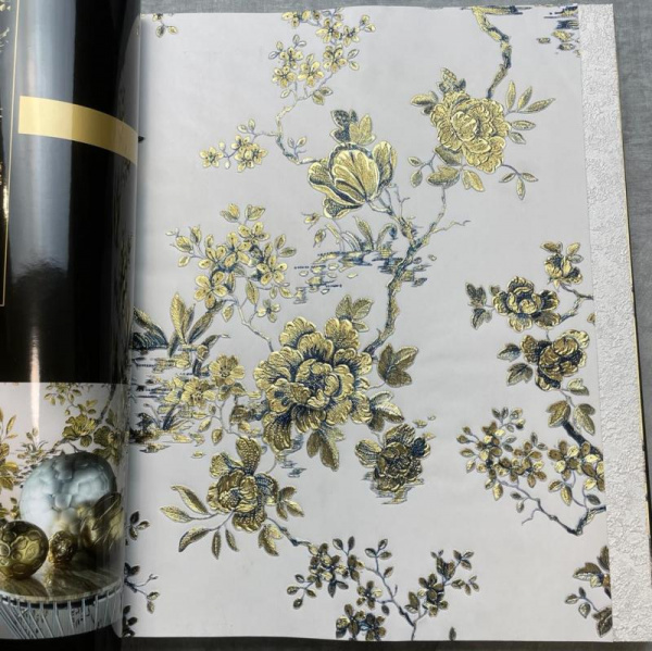 Emiliana Parati Roberto Cavalli RC 19041 Emiliana Parati Roberto Cavalli RC 19041